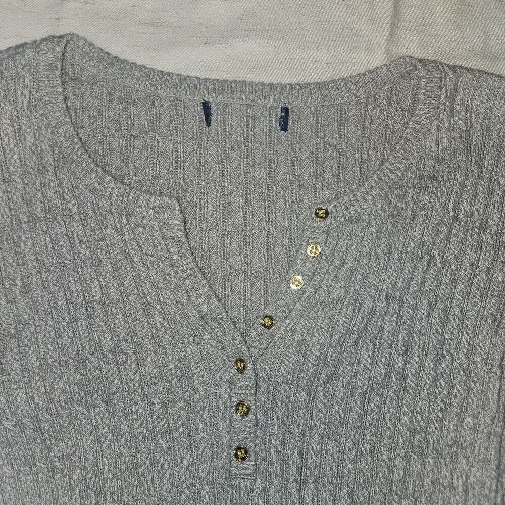 S Gray Women's Long Sleeve VNeck Knit Henley Gold Button 3/4 Sleeve Basics Y2k - Picture 2 of 5